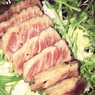 和牛丼、ちいさ！