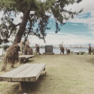 ここは、新潟市中央区清五郎、いまから、約370年前、沼地だった、新潟市を開拓した人達の一人が清五郎さん。新潟は、新しい潟(沼地)とても住めた土地ではなかった。ここからの景色は、昔とかわっていないと思う。